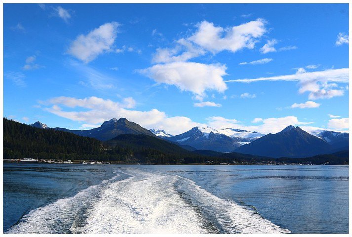 Leaving Auke Bay, the Juneau Ice fields and the Milldenhall glacier provide a beautiful back-drop