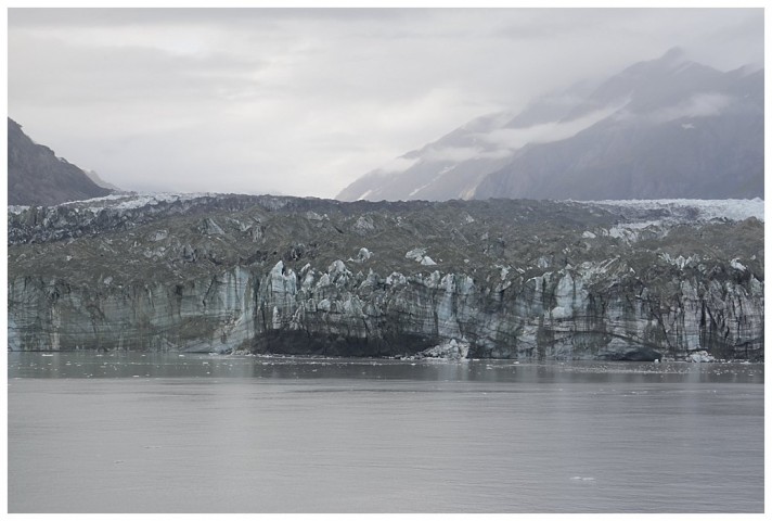 Rock and ice, Turner glacier, Disenchantment Bay