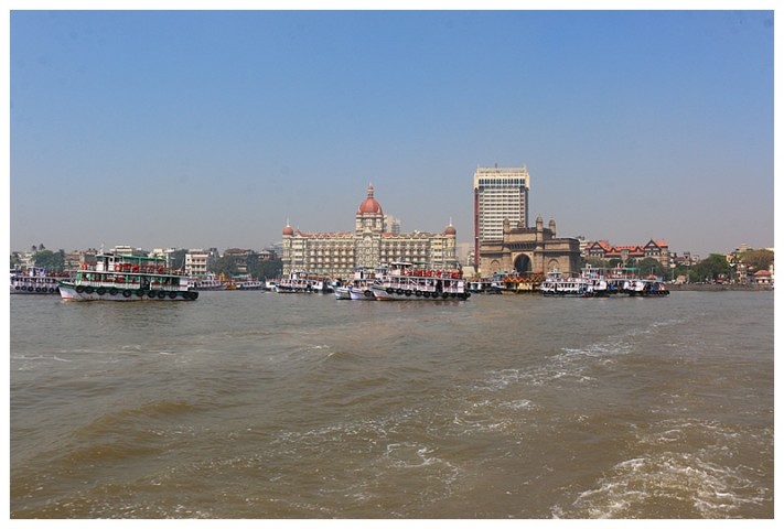 A view of the Taj and Gateway from the ferry