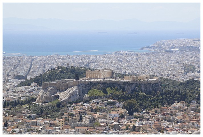 A magnificent photo of the Acropolis from afar